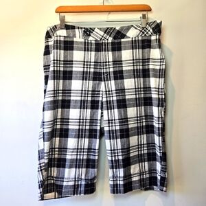 Ashley Stewart Black & White Buffalo Plaid Long Bermuda Shorts 14